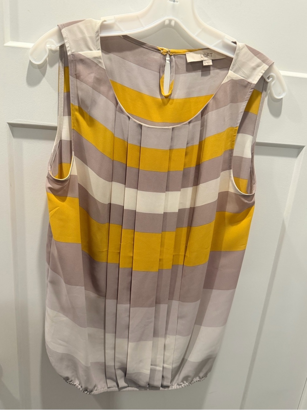 LOFT Striped Sleeveless Blouse Medium Gray Yellow Pleated Front Career Top